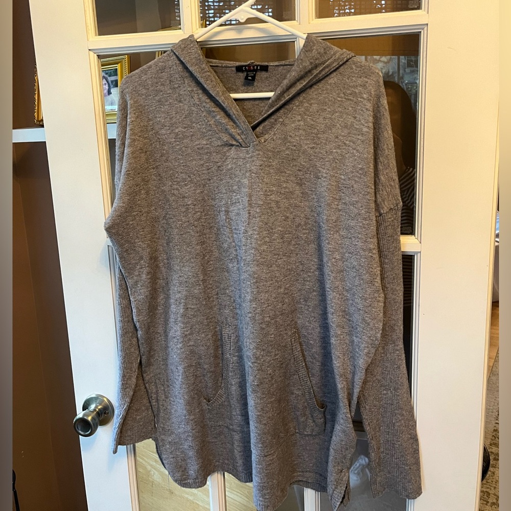 Cute heather grey sweater hoodie